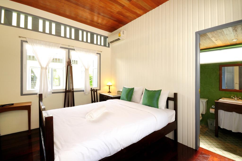 Baan Noppawong Hotel Bangkok Bagian luar foto